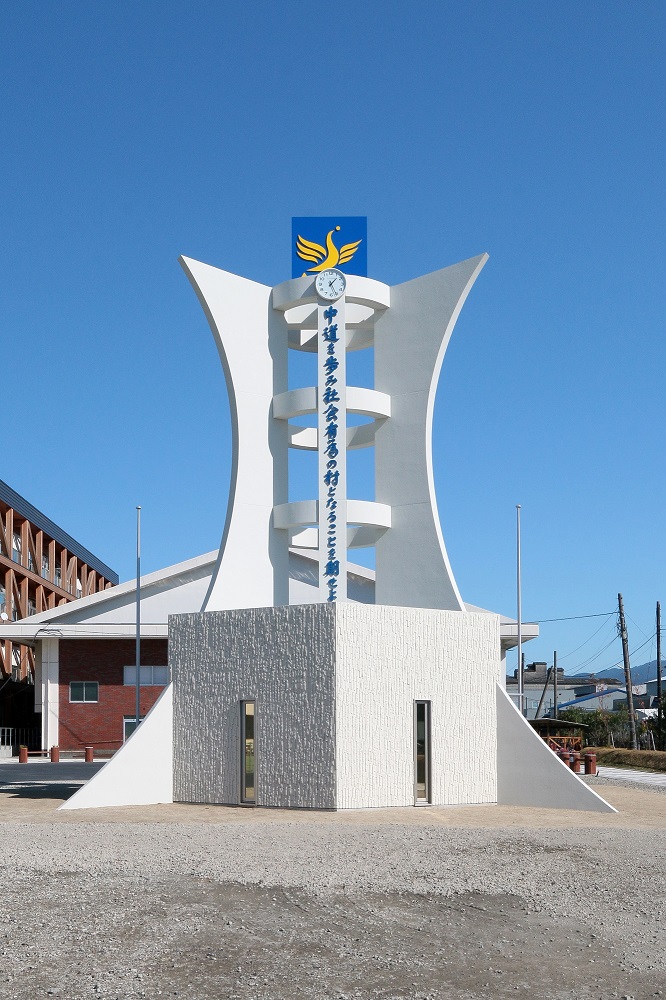 秀岳館高等学校メモリアルタワー